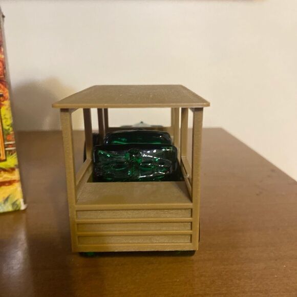 Vintage Avon 1923 Station wagon empty bottle with box - Picture 4 of 11